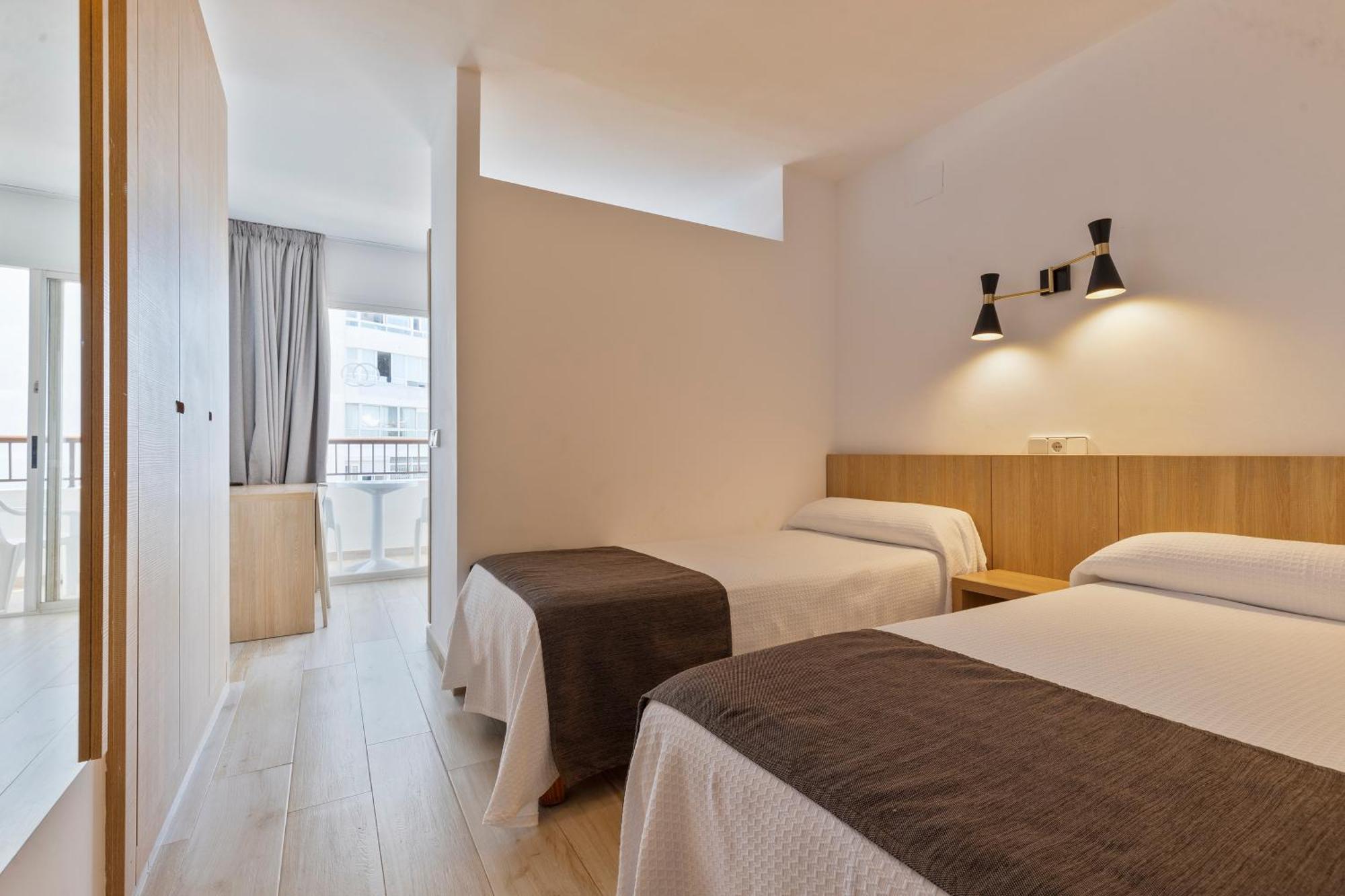 Sunside Ibiza Studios - Only Adults- Formerly Known As Central Park San Antonio  Luaran gambar