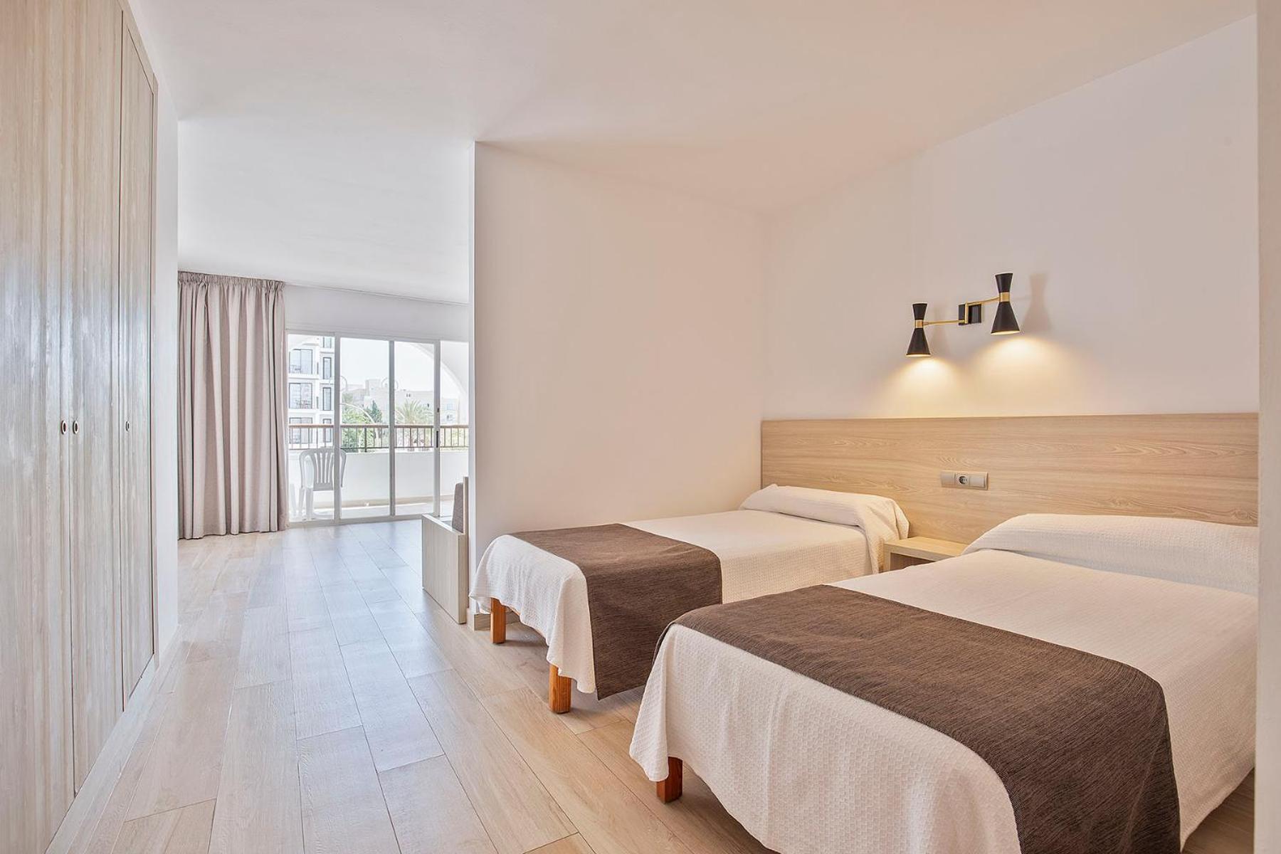Sunside Ibiza Studios - Only Adults- Formerly Known As Central Park San Antonio  Luaran gambar