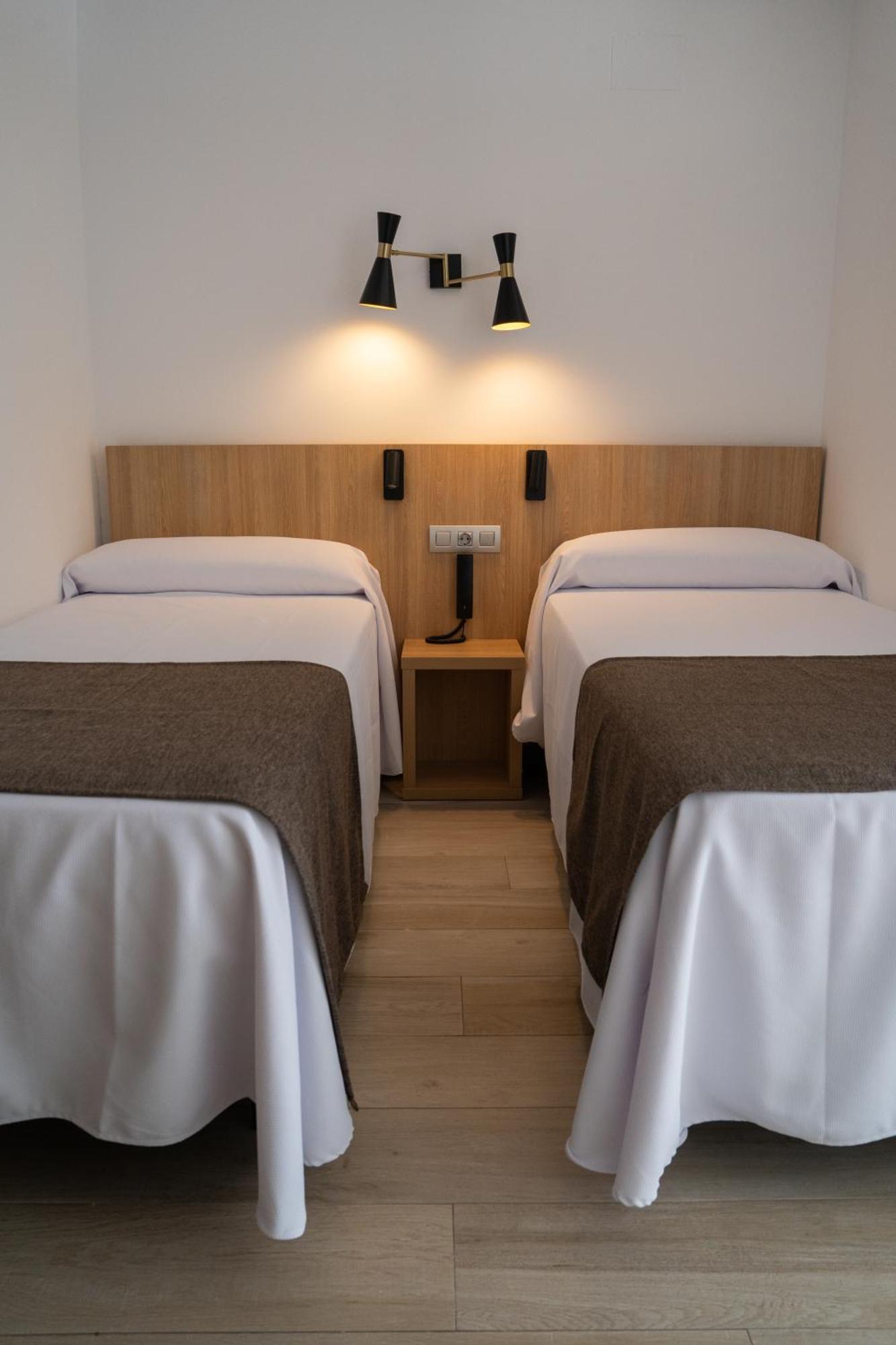 Sunside Ibiza Studios - Only Adults- Formerly Known As Central Park San Antonio  Luaran gambar